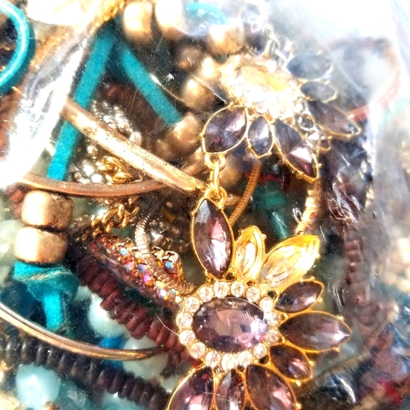 Generous offers  30 % bundles handles with love - Picture 1 of 7